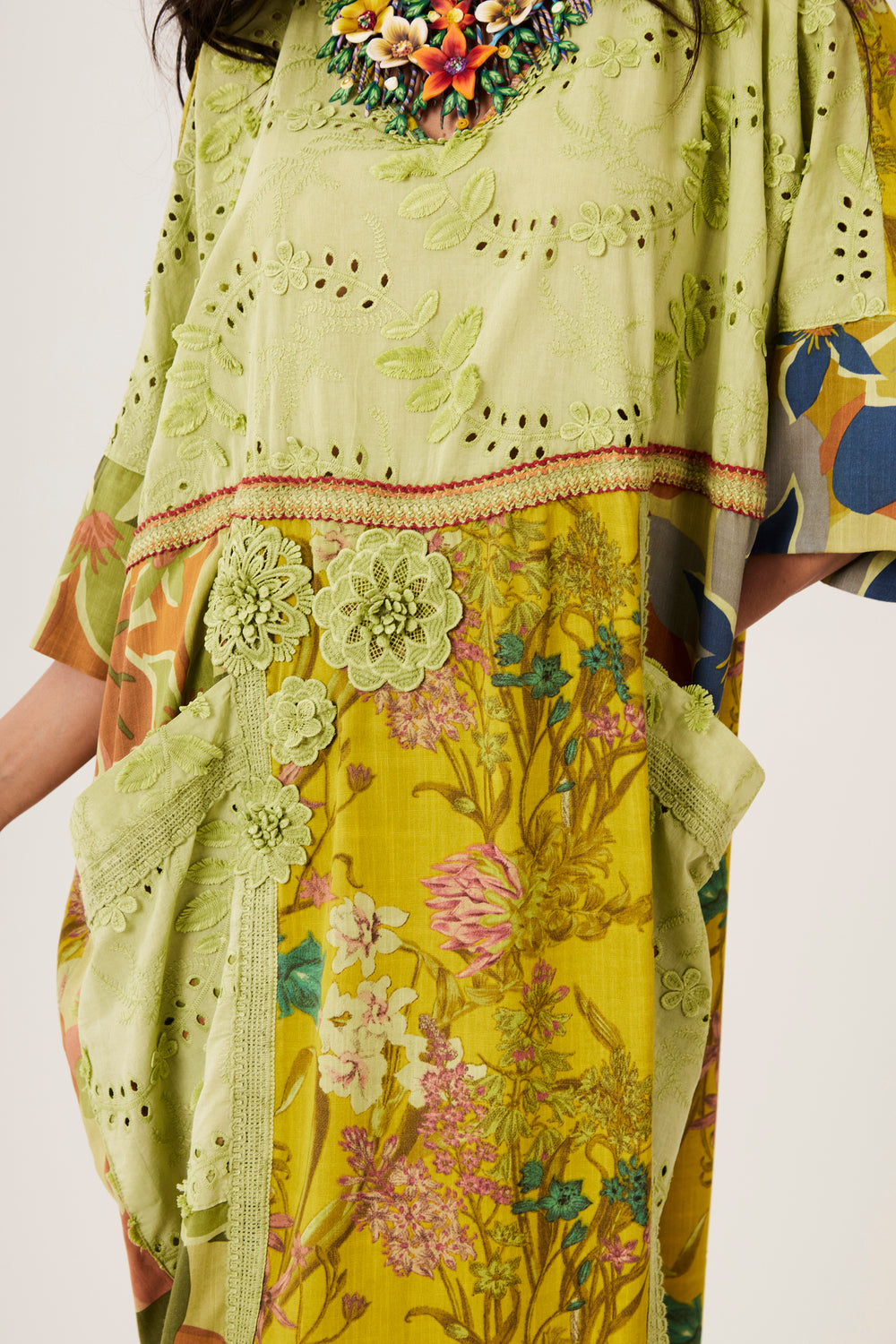 Kaftan Midi Broderie Green Patchwork Yacamim J4