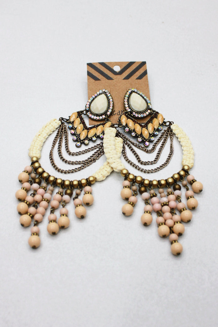Beige Beaded and Macrame Earring Yacamim #406