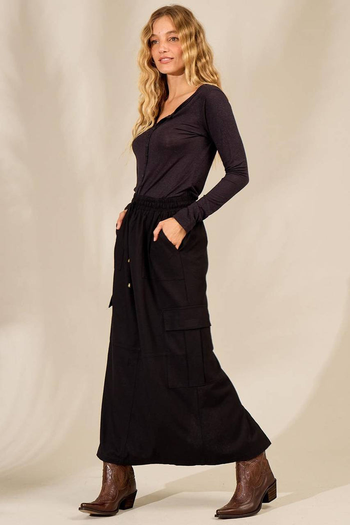 Black Yacamim G1 Linen Midi Skirt with Slits
