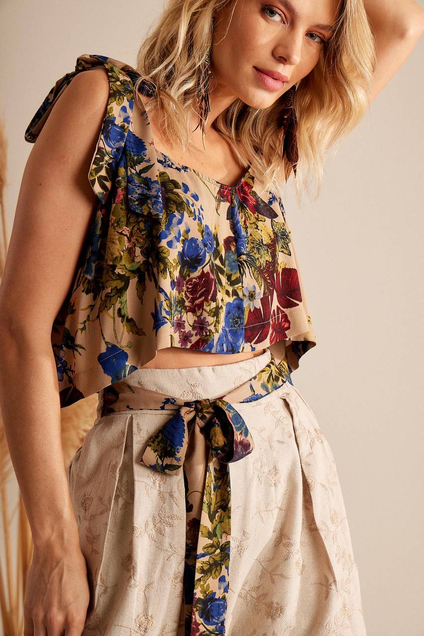 Cropped Com Alças De Amarrar Marrom Estampado Yacamim