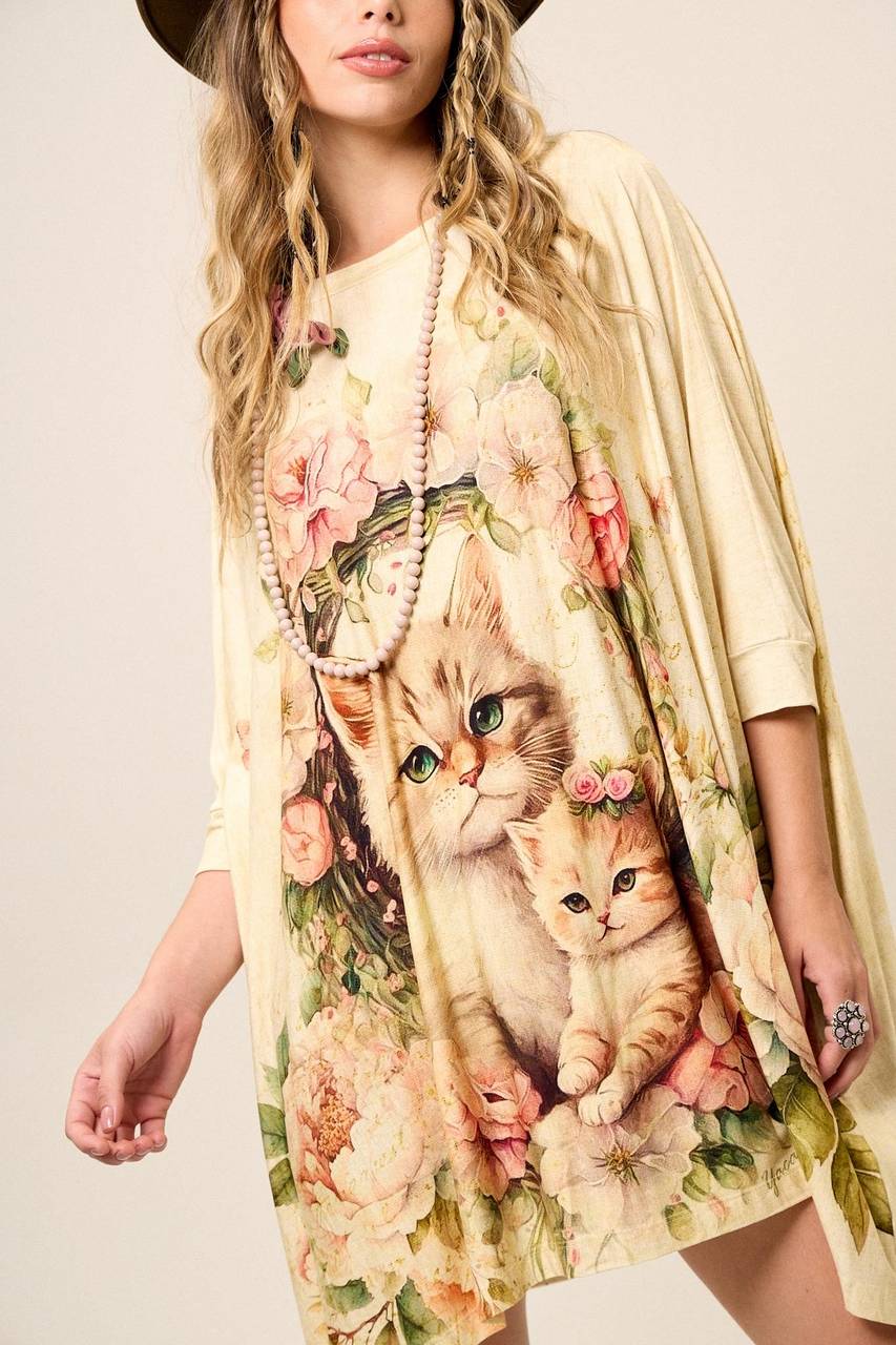 Loose Beige Tunic with Exclusive Yacamim Cat Print