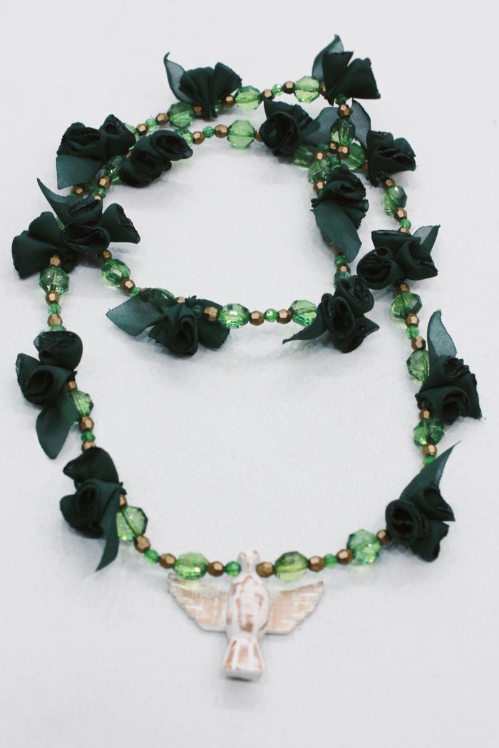 Necklace Holy Spirit Dark Green Flowers Yacamim #554
