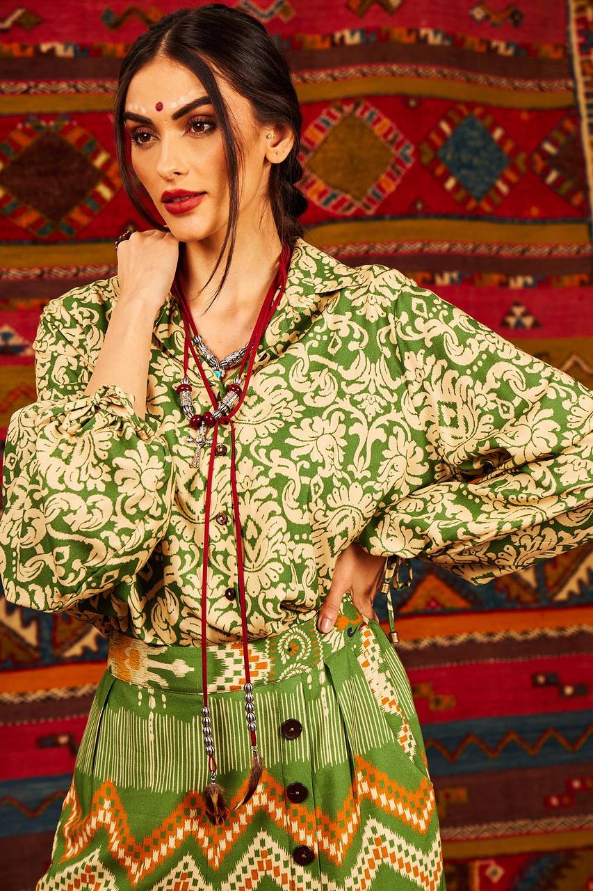 Yacamim Green Printed Loose Shirt with Puffy Long Sleeves