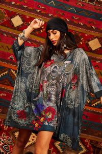 Wide Tunic with Cuffed Sleeves Gray Indian Print Yacamim