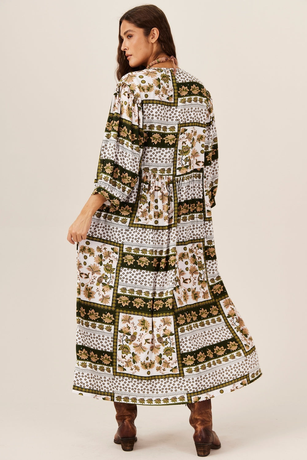 Yacamim White and Green Geometric Midi Dress E15