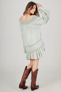 Yacamim Women's Pistachio Green Broderie Gypsy Top B29