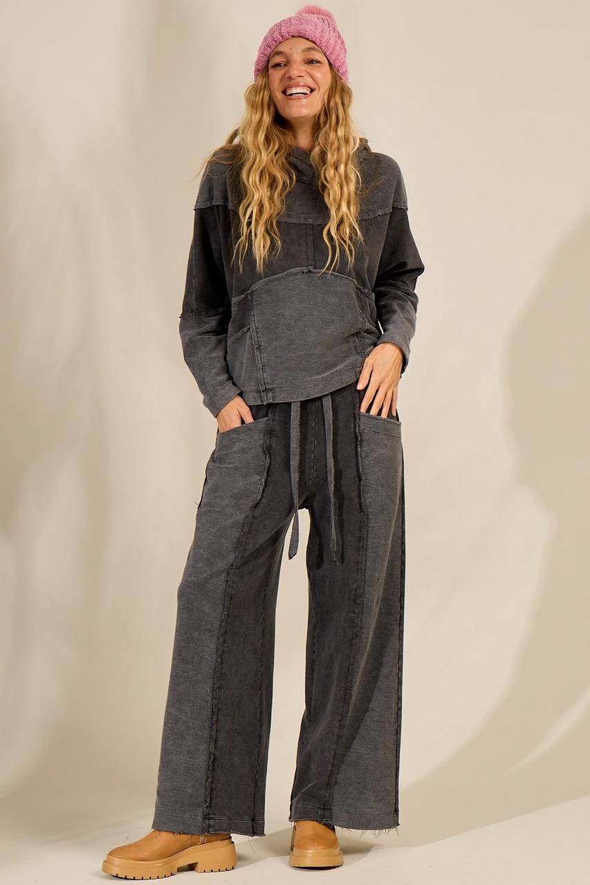 Graphite Yacamim A35 Sweatpants with Drawstring Waist