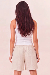 Shorts De Viscolinho Com Bolsos Bege Yacamim A15
