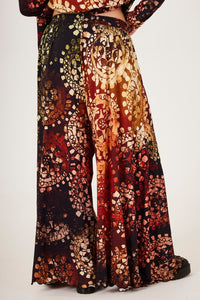 Calça Pantalona Estampa Digital De Batik Yacamim I8