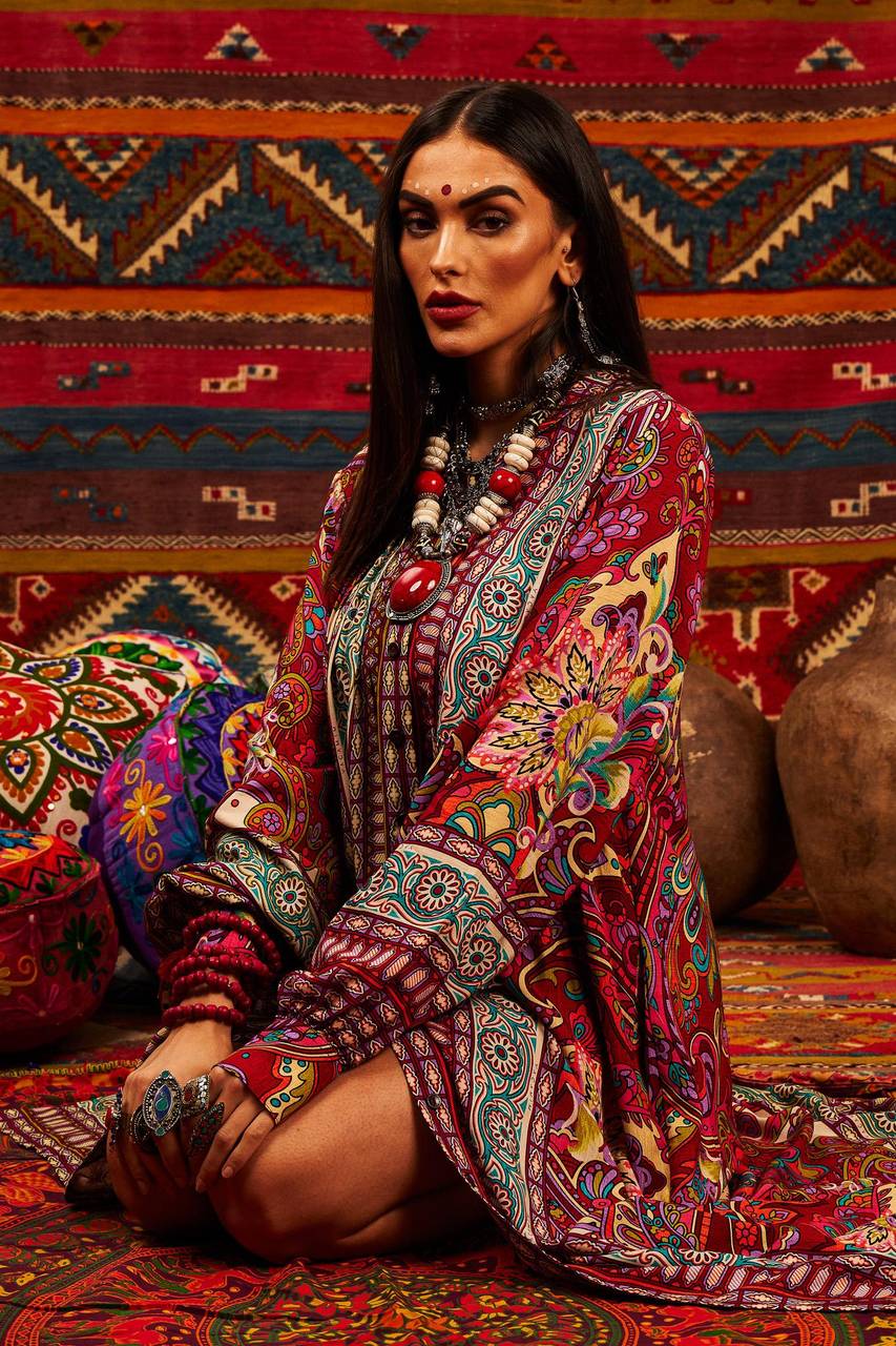 Yacamim Long Shirt with Puffy Sleeves and Paisley Print