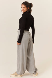 Calça Pantalona Com Cordão De Regulagem Cinza Xadrez Yacamim I3