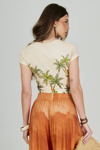 Beige Cropped Blouse Cocada Bahêa Yacamim Collection Q2
