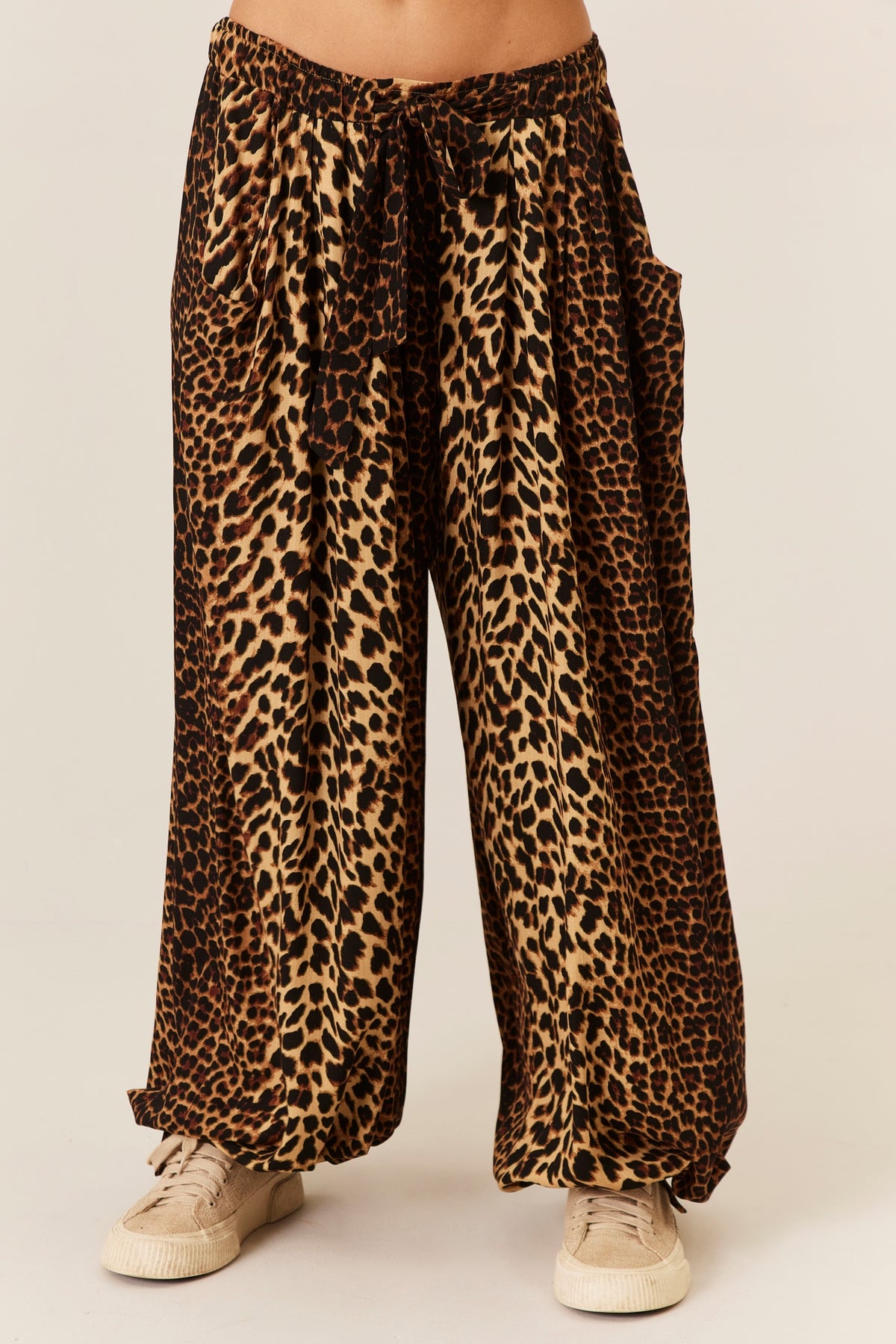Calça Cintura Baixa Com Cordão Animal Print Yacamim H5