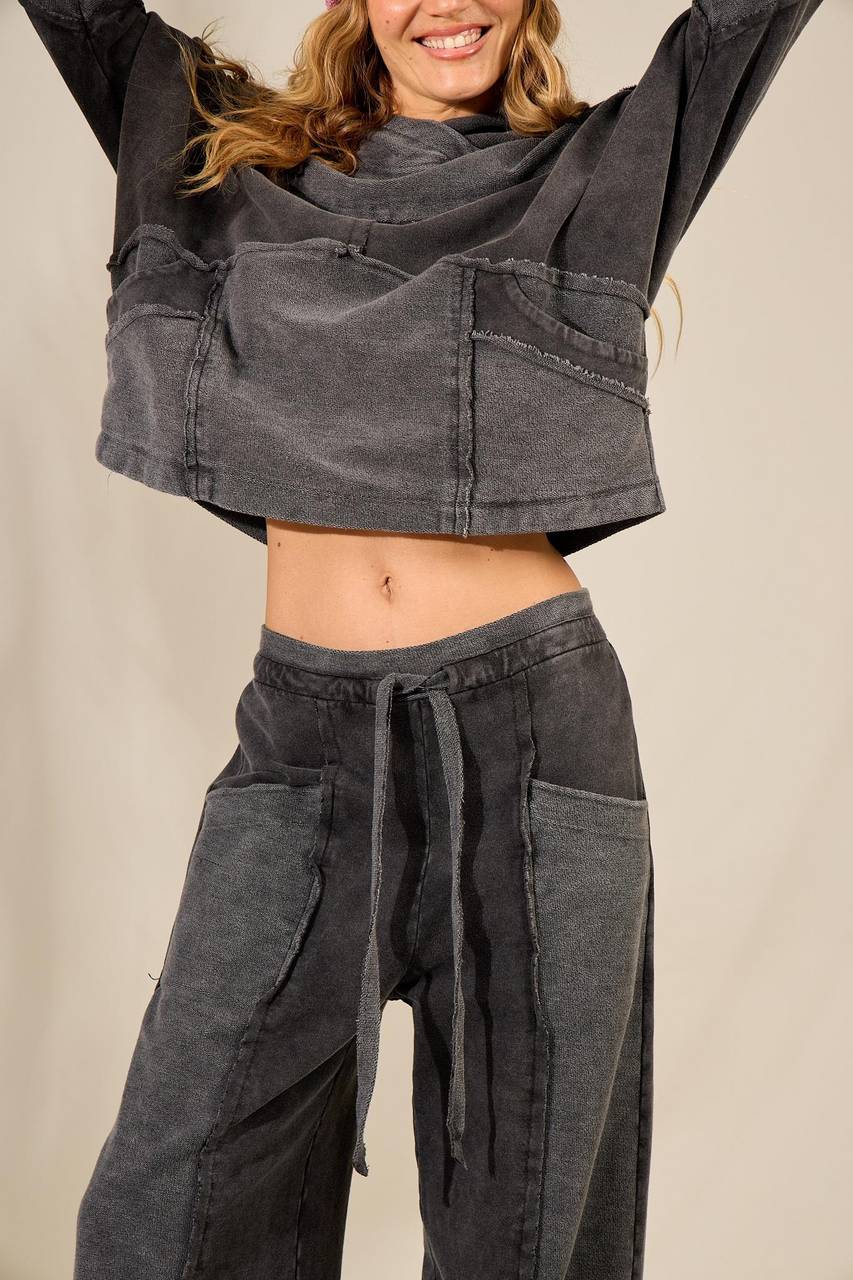 Graphite Yacamim A35 Sweatpants with Drawstring Waist