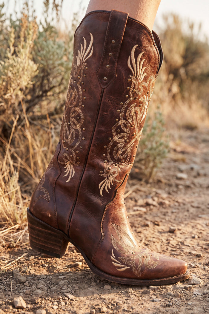 Yacamim Brown Embroidered Pointed-Toe Knee-High Boots #370