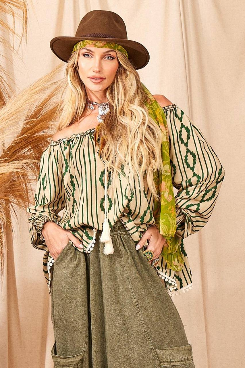 Yacamim Green Printed Peasant Blouse With Puffy Long Sleeves