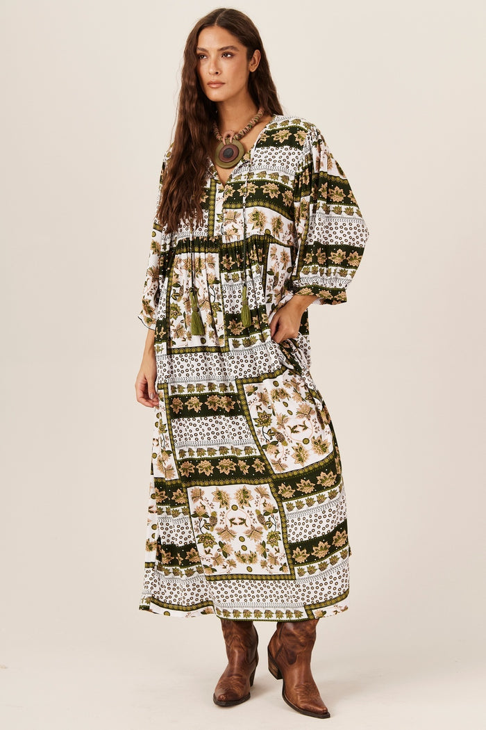 Yacamim White and Green Geometric Midi Dress E15