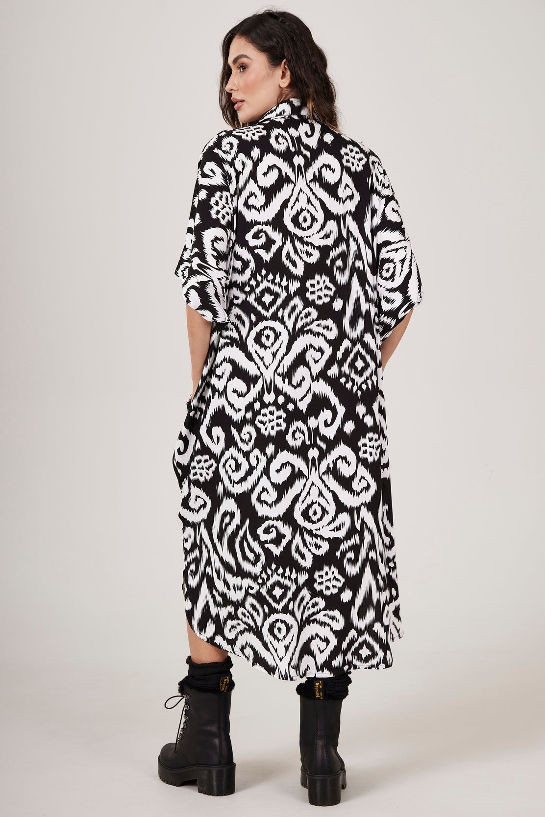 White and Black Printed Midi Shirt Dress Yacamim N9