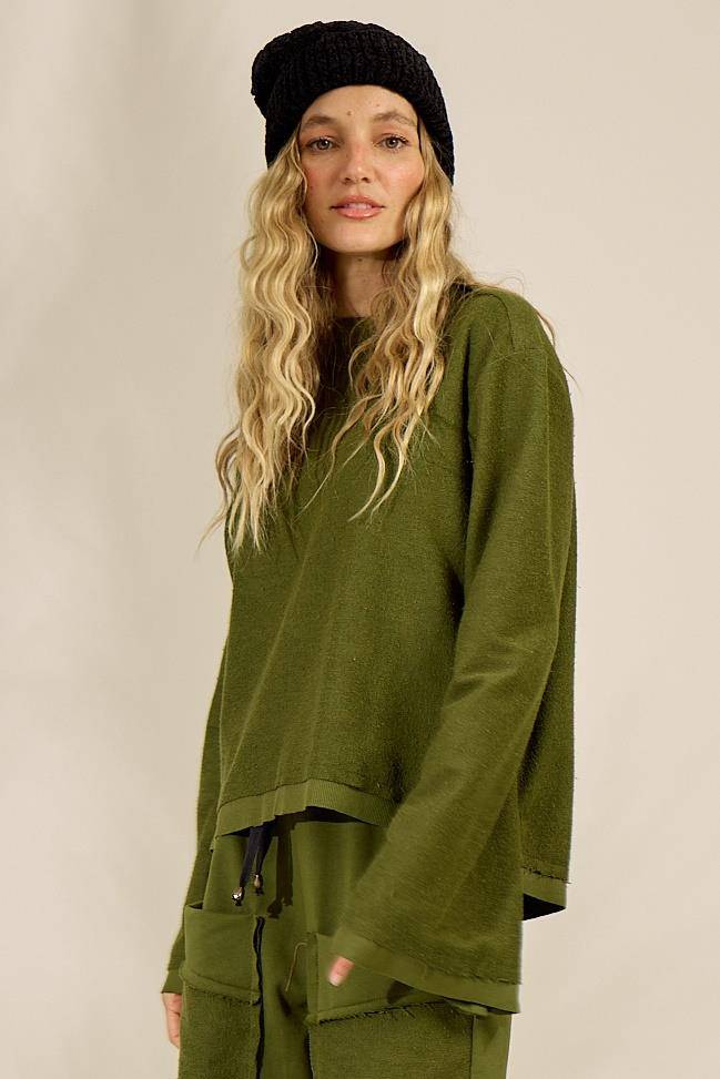 Yacamim A28 Basic Green Long Sleeve Sweatshirt