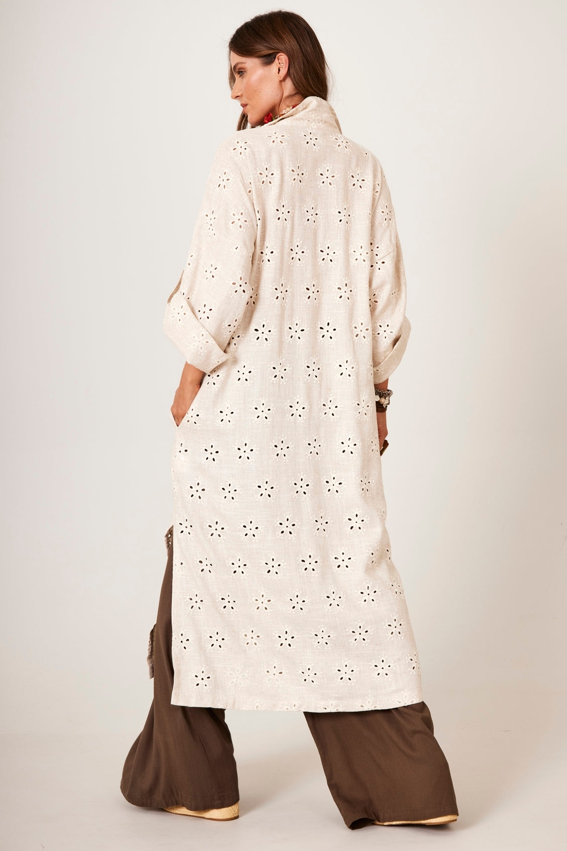 Long Linen Shirt With Beige Embroidery Yacamim M2
