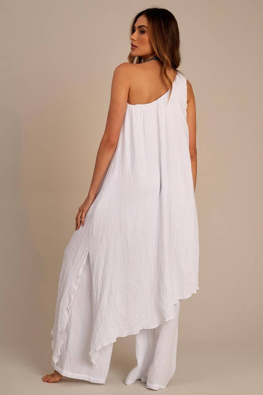 Yacamim B16 White One-Shoulder Sleeveless Transversal Blouse