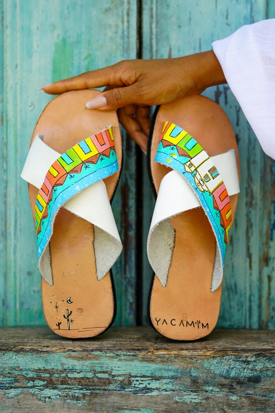 Caraíva Leather Flat Sandal Bahêa Collection Yacamim #716