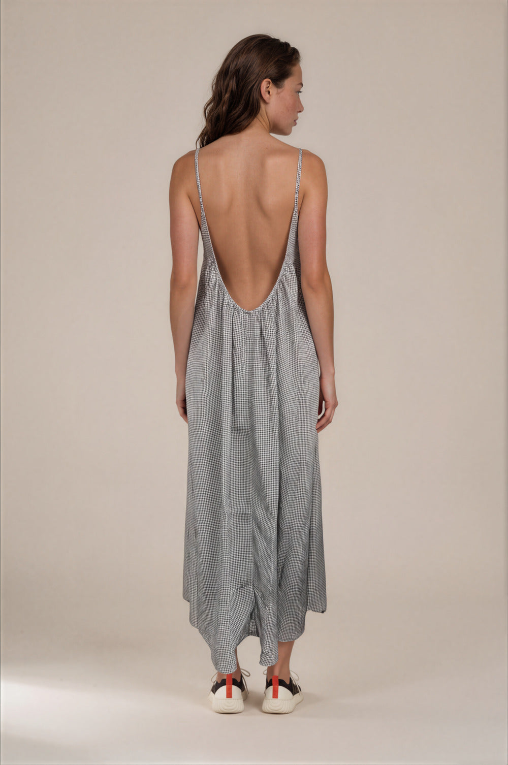 Vestido Longo Frente Única Alças Reguláveis Cinza Xadrez Yacamim D16