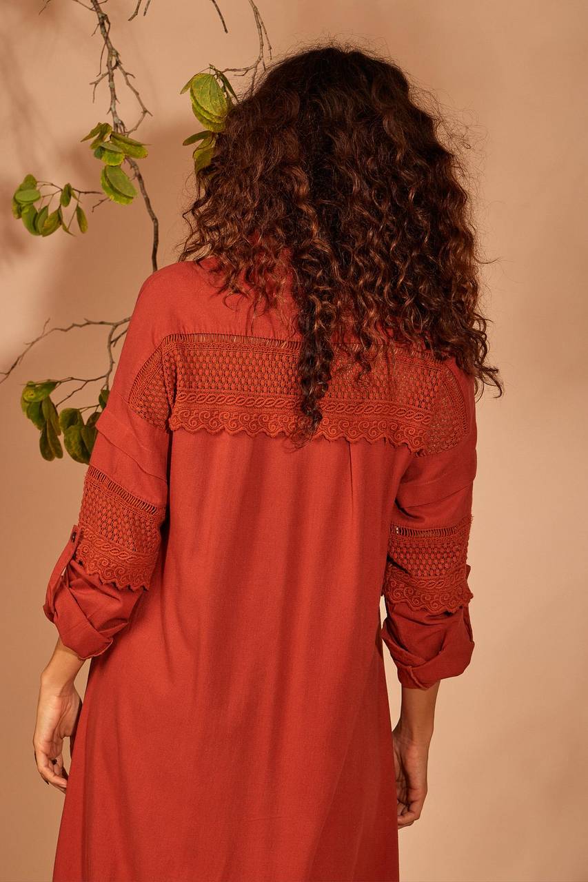 Red Yacamim Mullet Shirt with Lace