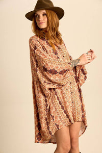 Yacamim A18 Wide Long Shirt with Puffy Long Sleeves and Print