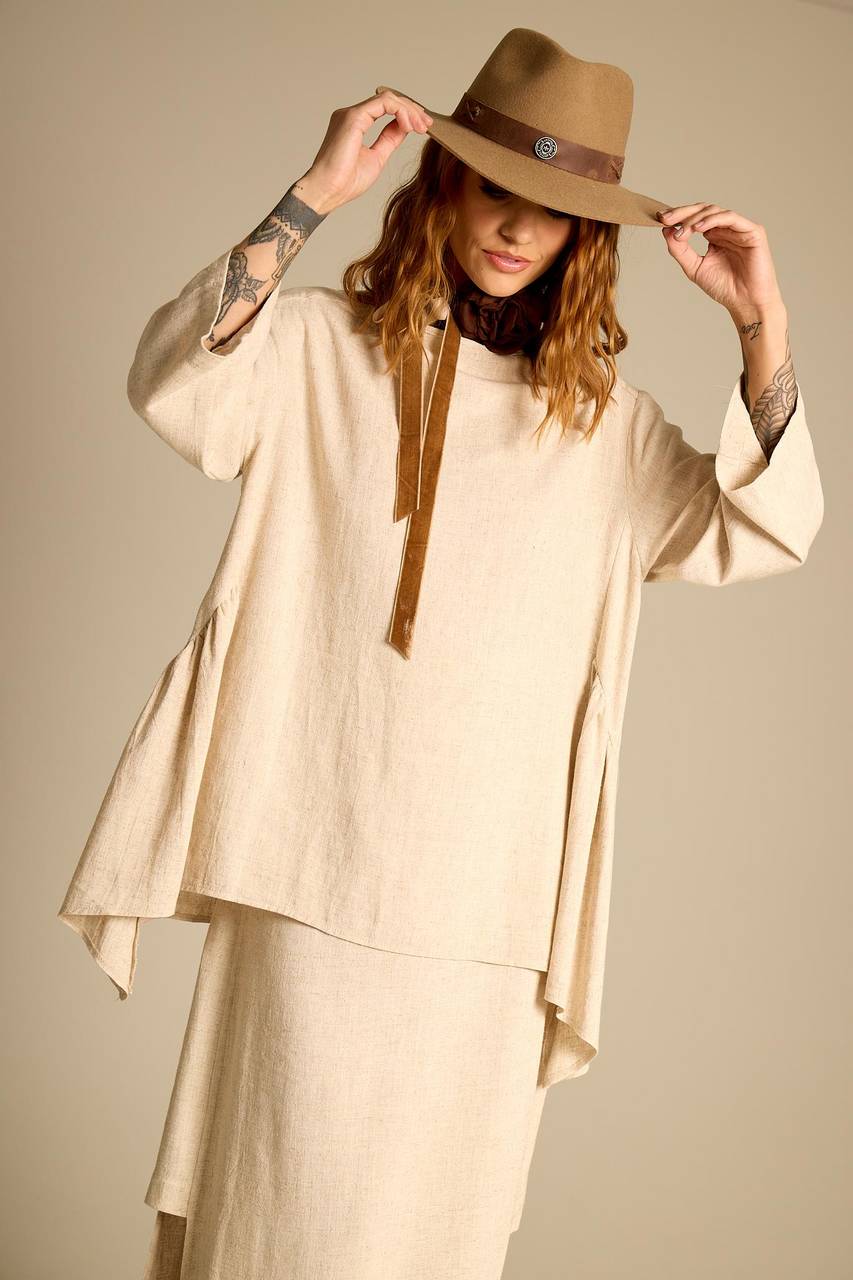 Yacamim Beige Linen Tunic with Points