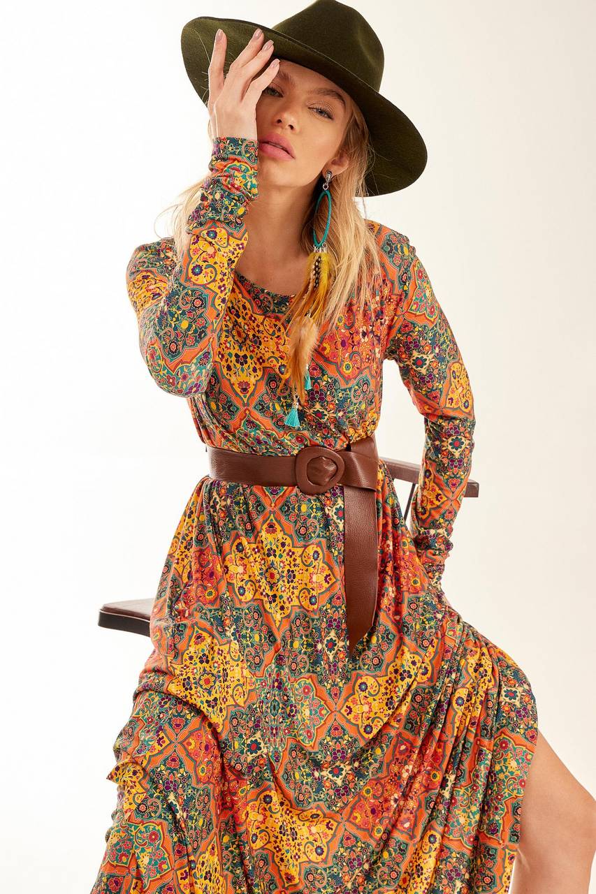 Long Dress with Tight Long Sleeves, Arabesque Print Yacamim