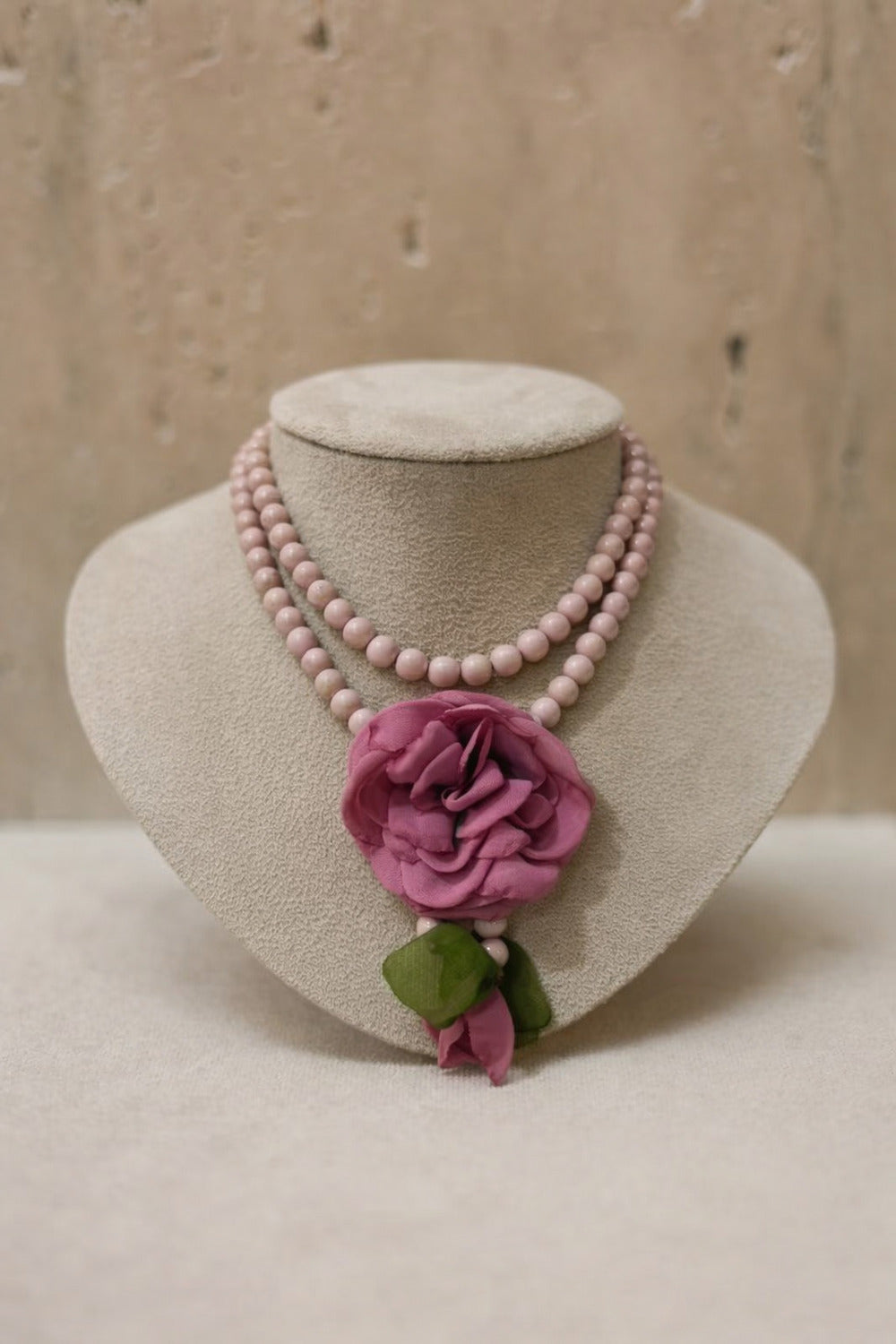 Colar Ave Maria Com Flor Rosa Antigo Yacamim #1007