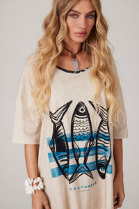 Basic Elongated Beige T-Shirt Pira Omomba'e Yacamim Collection Q2
