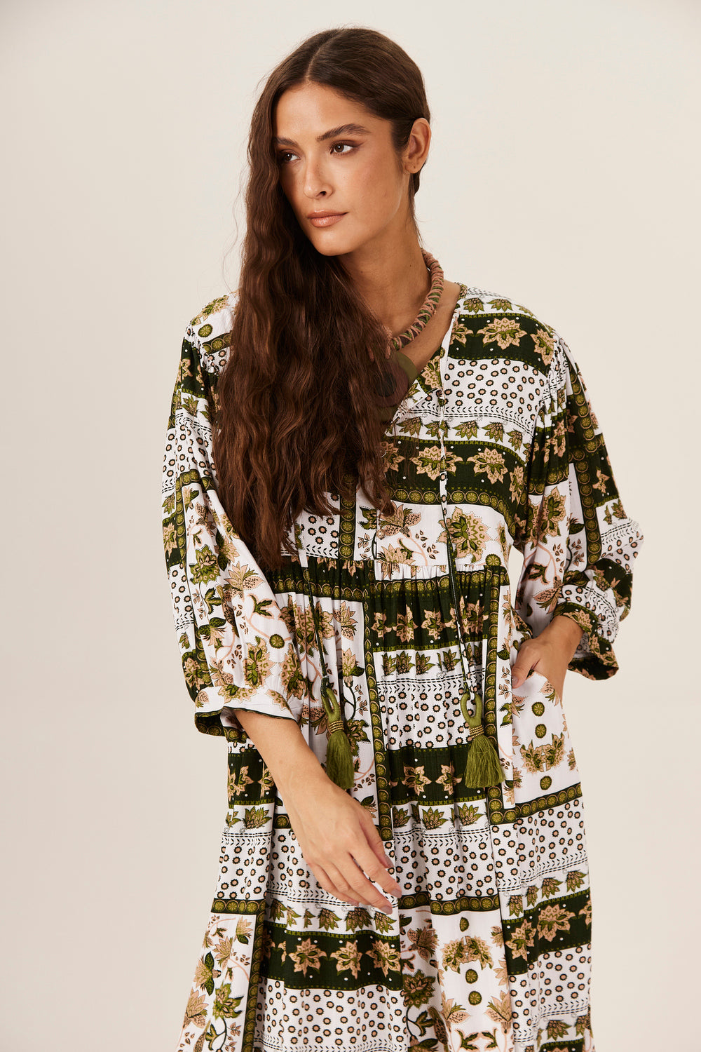 Yacamim White and Green Geometric Midi Dress E15