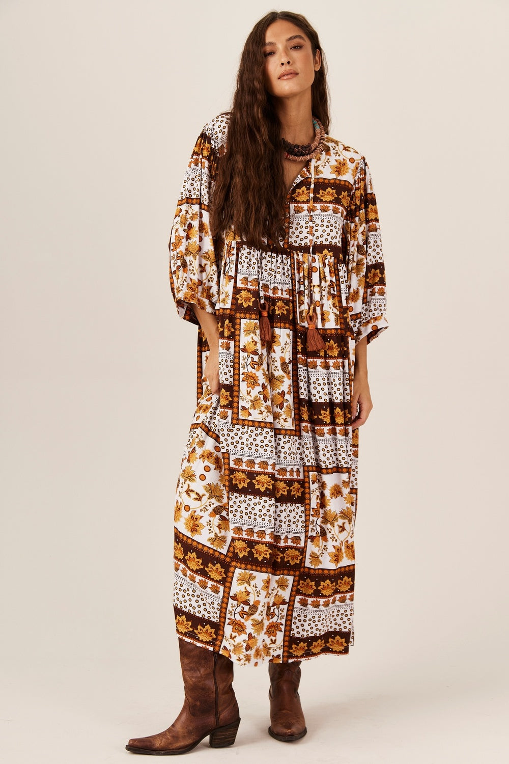 Yacamim Geometric White and Orange Midi Dress C29