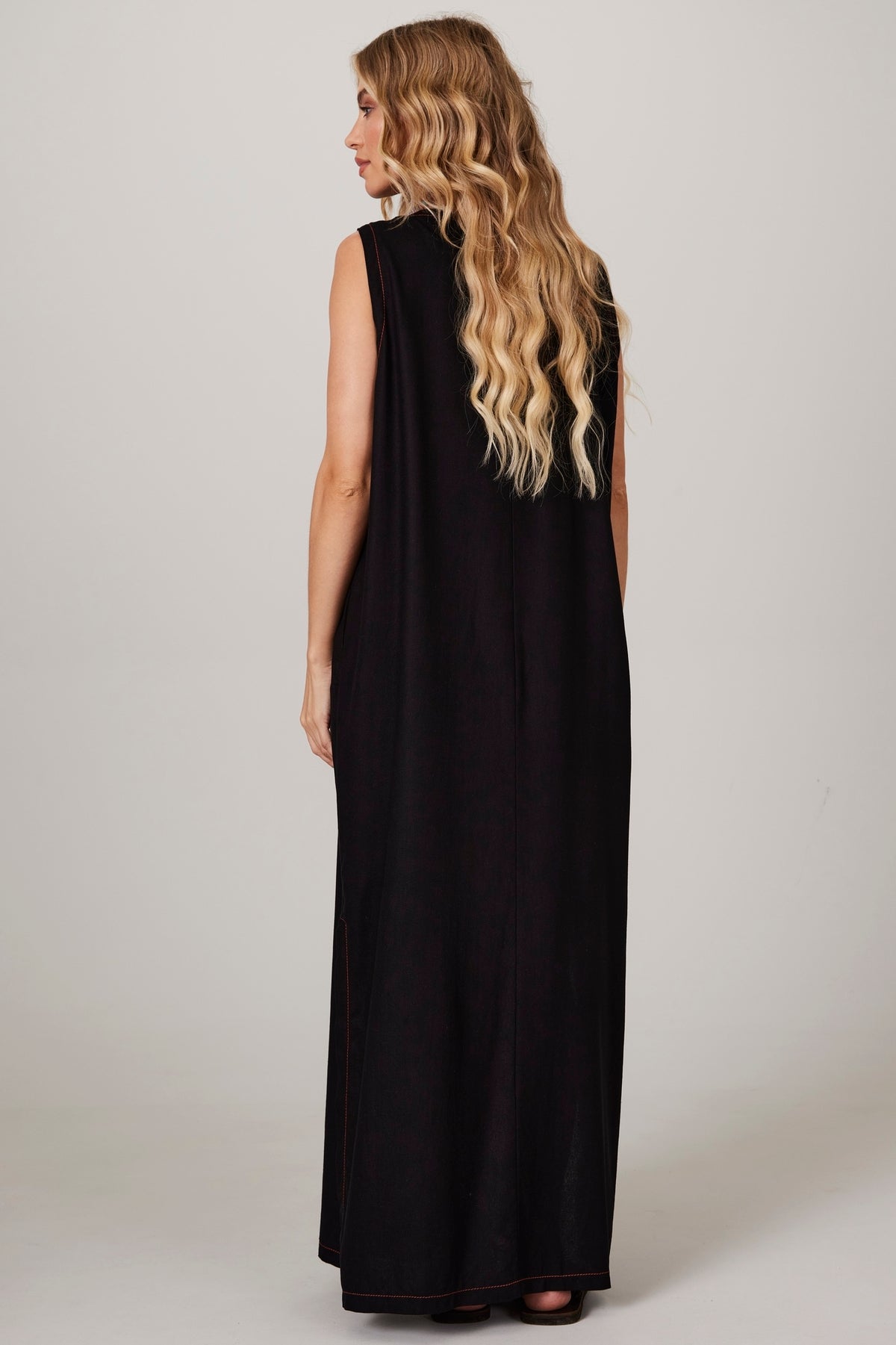 Yacamim D10 Plain Black Linen Sleeveless Midi Dress