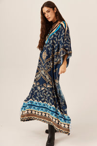 Wide Kaftan with Paisley Blue Yacamim J8 Neckline