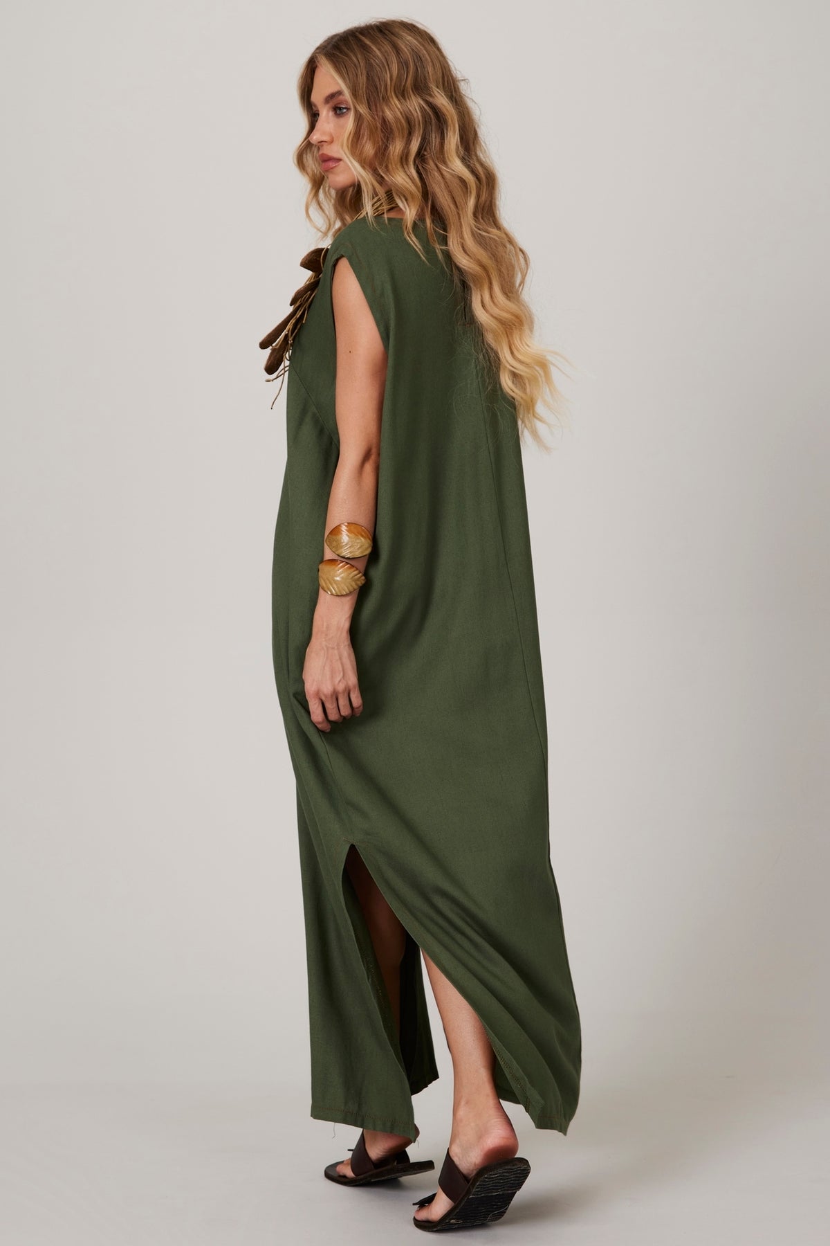 Yacamim C4/5 Dark Green Plain Linen Sleeveless Midi Dress