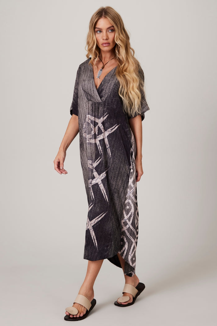 Dark Grey Midi Dress "Pira Omomba'e Yacamim" Collection
