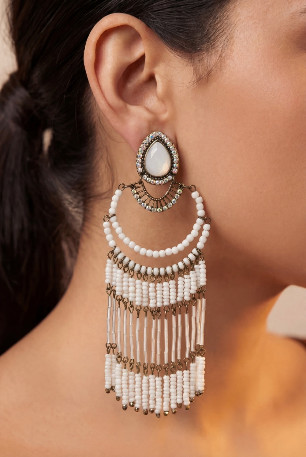 Handmade White Beaded Earring Yacamim #686