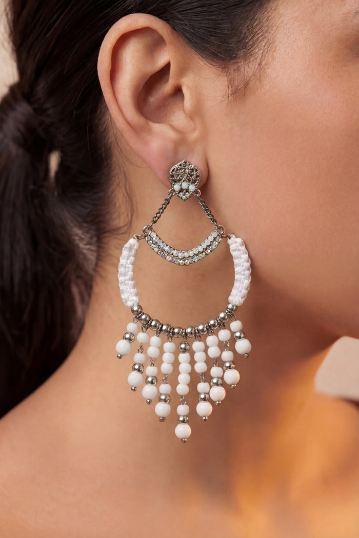 Handmade White Beaded Earring Yacamim #681